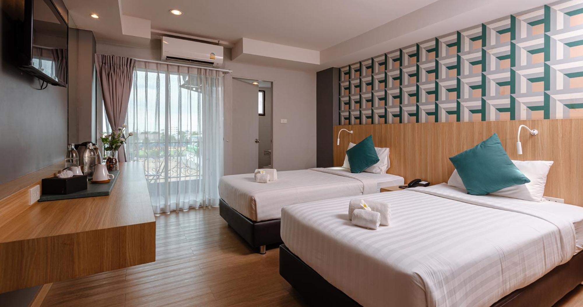Theorie Hotel Sukhumvit By Slh - Sha Extra Plus Samut Prakan Room photo