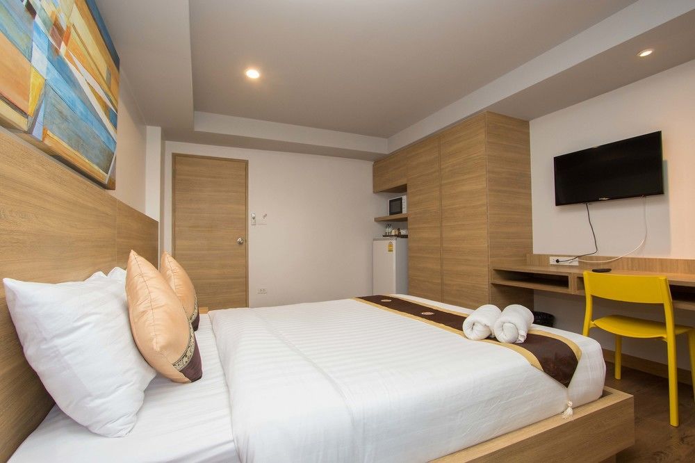 Theorie Hotel Sukhumvit By Slh - Sha Extra Plus Samut Prakan Exterior photo