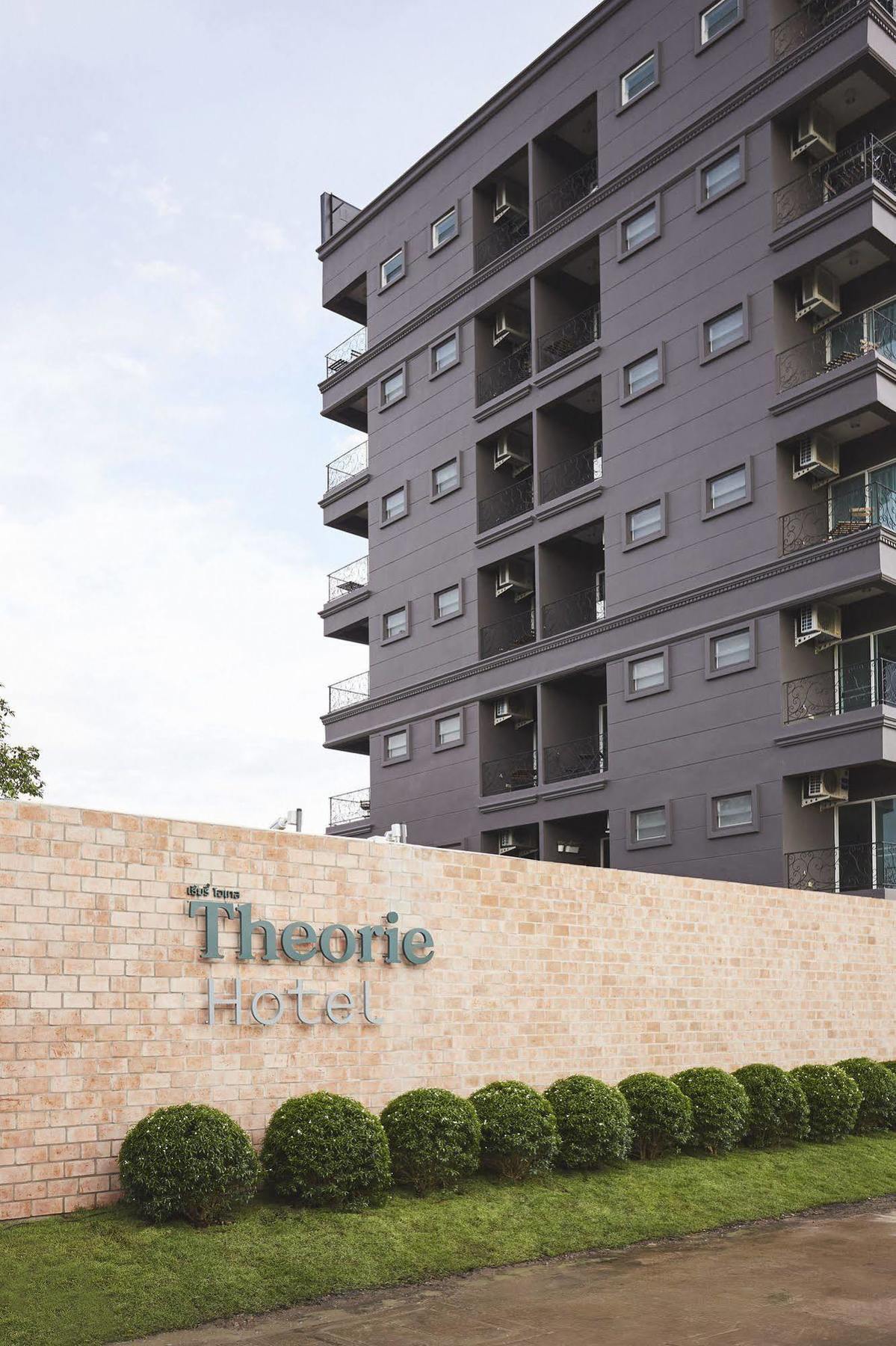 Theorie Hotel Sukhumvit By Slh - Sha Extra Plus Samut Prakan Exterior photo
