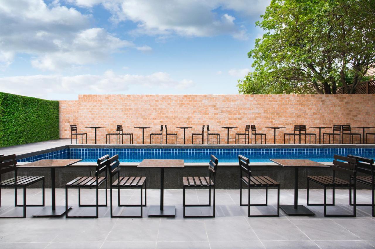 Theorie Hotel Sukhumvit By Slh - Sha Extra Plus Samut Prakan Exterior photo